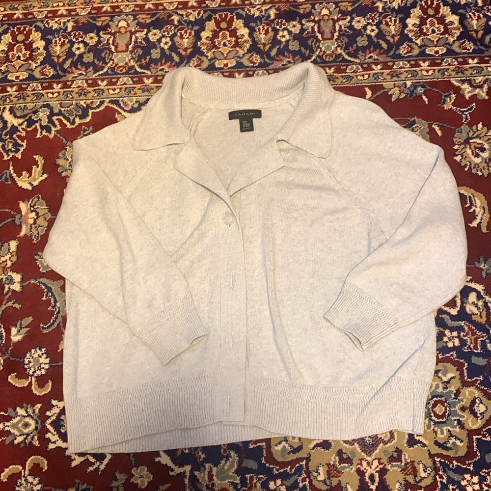 Tahari Women's Light Gray Knit Top/Sweater Button Front Size 2XL